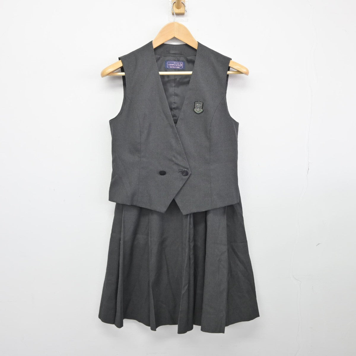 【中古】埼玉県 星野高等学校 女子制服 2点（ベスト・スカート）sf038991