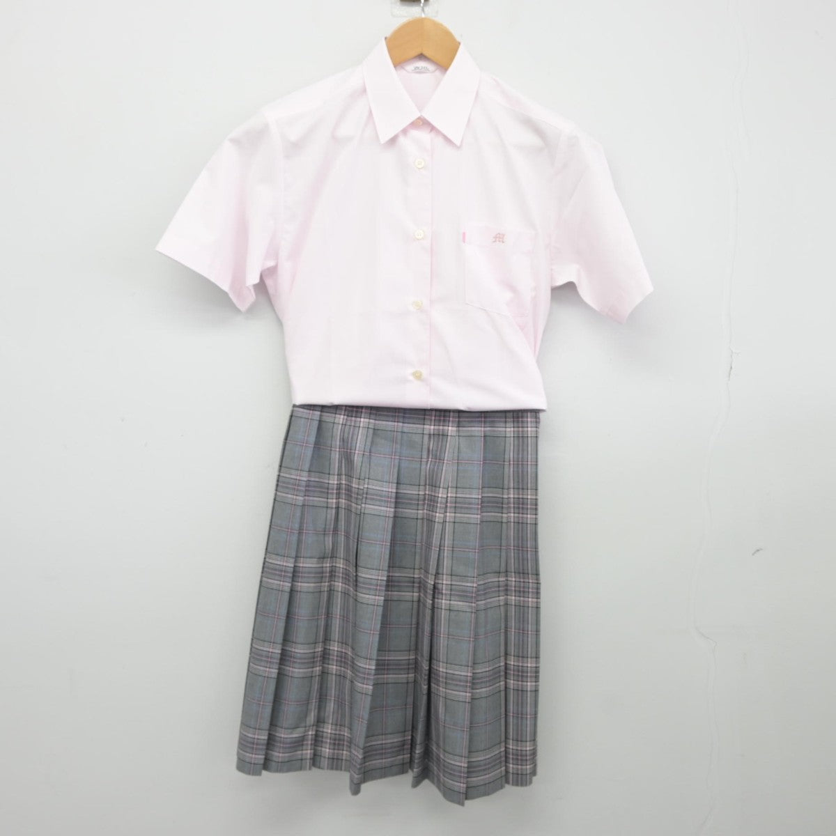 【中古】東京都 目黒学院高等学校 女子制服 2点（シャツ・スカート）sf039022