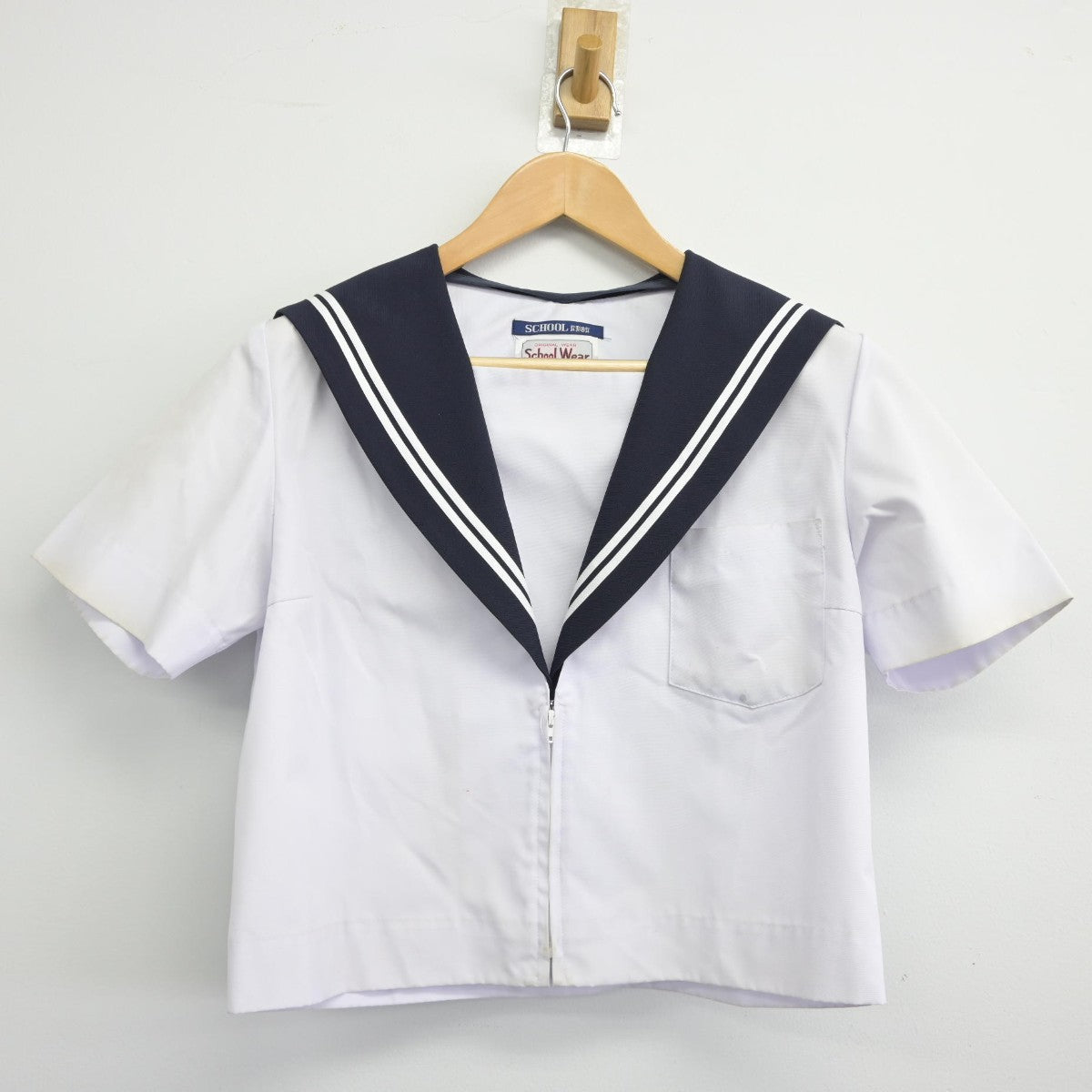 【中古】愛知県 宝神中学校 女子制服 3点（セーラー服・スカート）sf039056