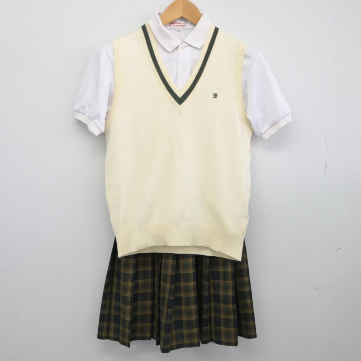 【中古】石川県 大聖寺高等学校 女子制服 3点（ニットベスト・シャツ・スカート）sf039071