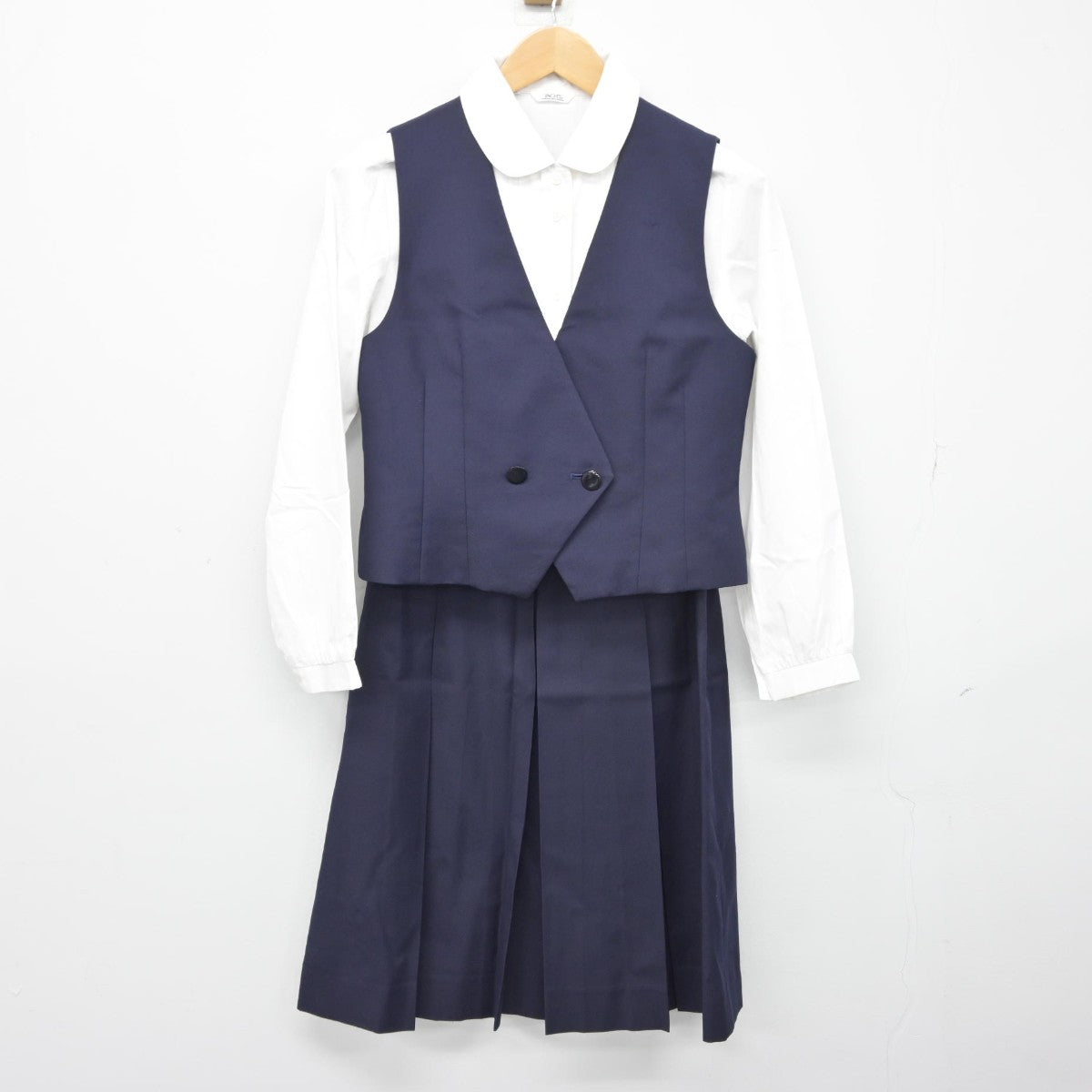 【中古】群馬県 前橋女子高等学校 女子制服 3点（ベスト・シャツ・スカート）sf039209