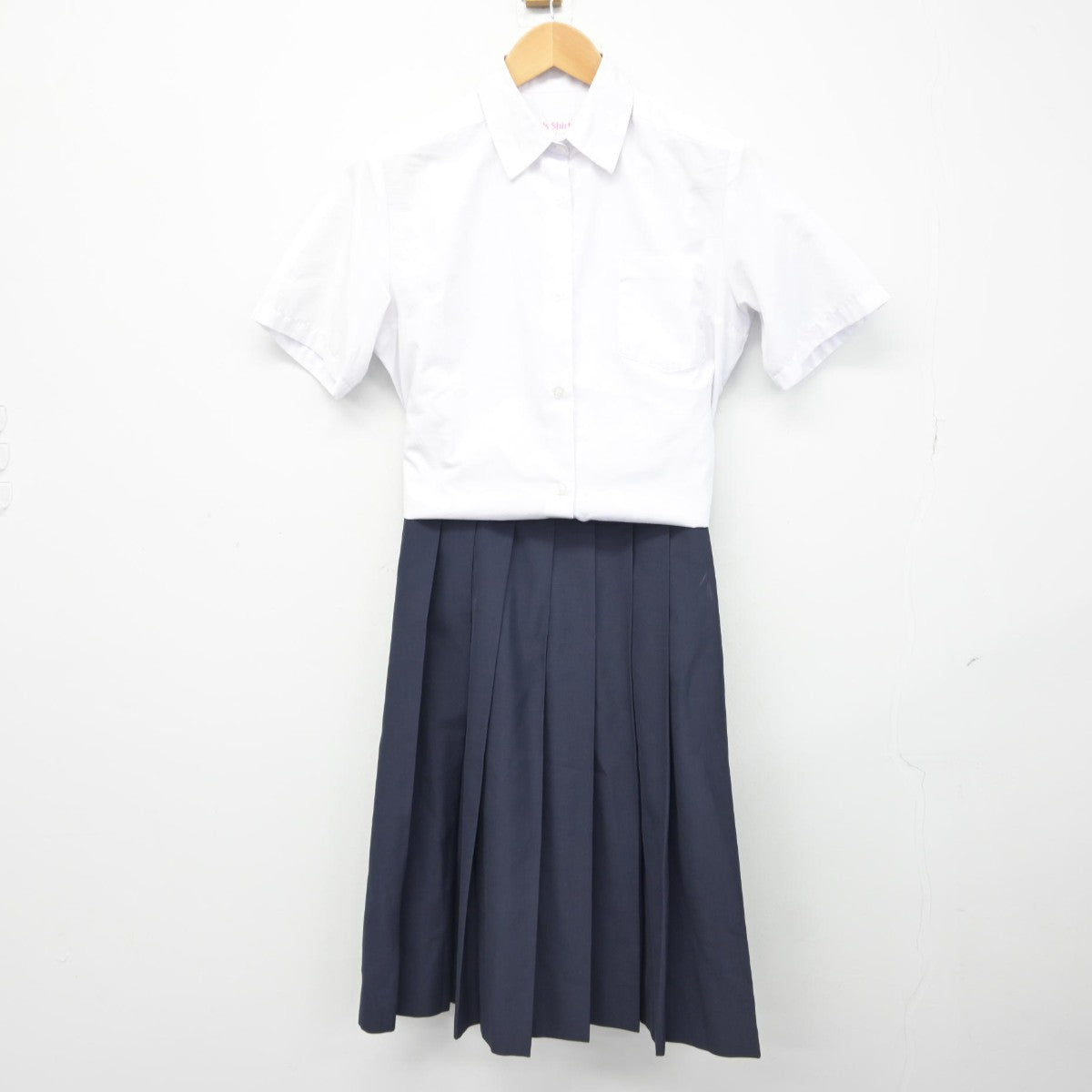 【中古】埼玉県 上尾市立上尾中学校 女子制服 2点（シャツ・スカート）sf039221