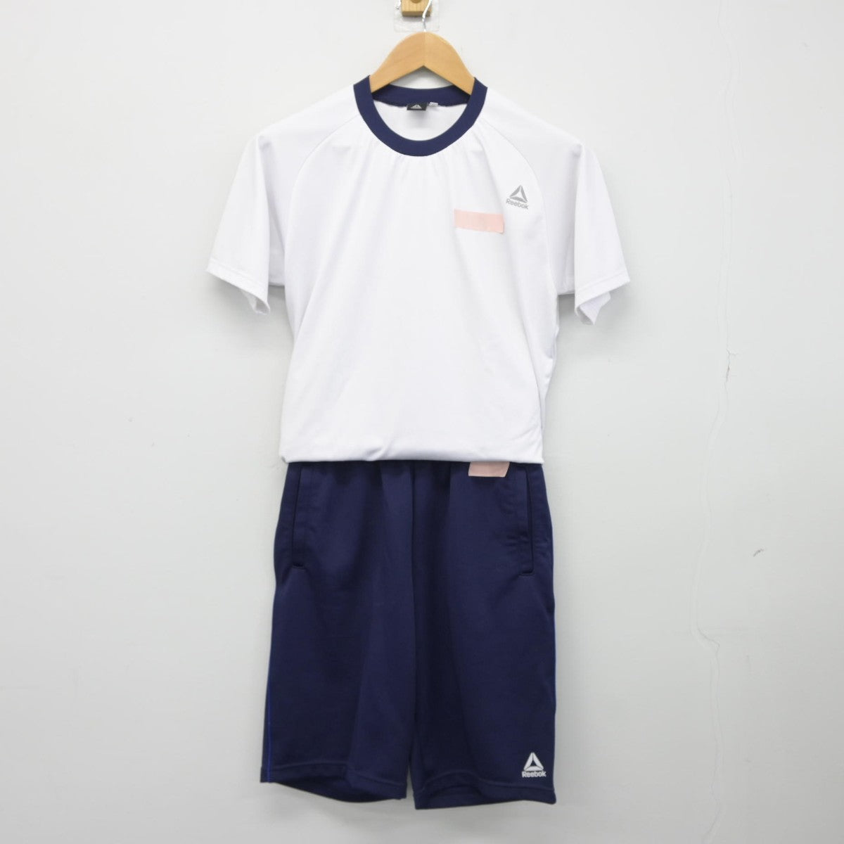 【中古】大分県 津久見高等学校 女子制服 2点（体操服 上・体操服 下）sf039263