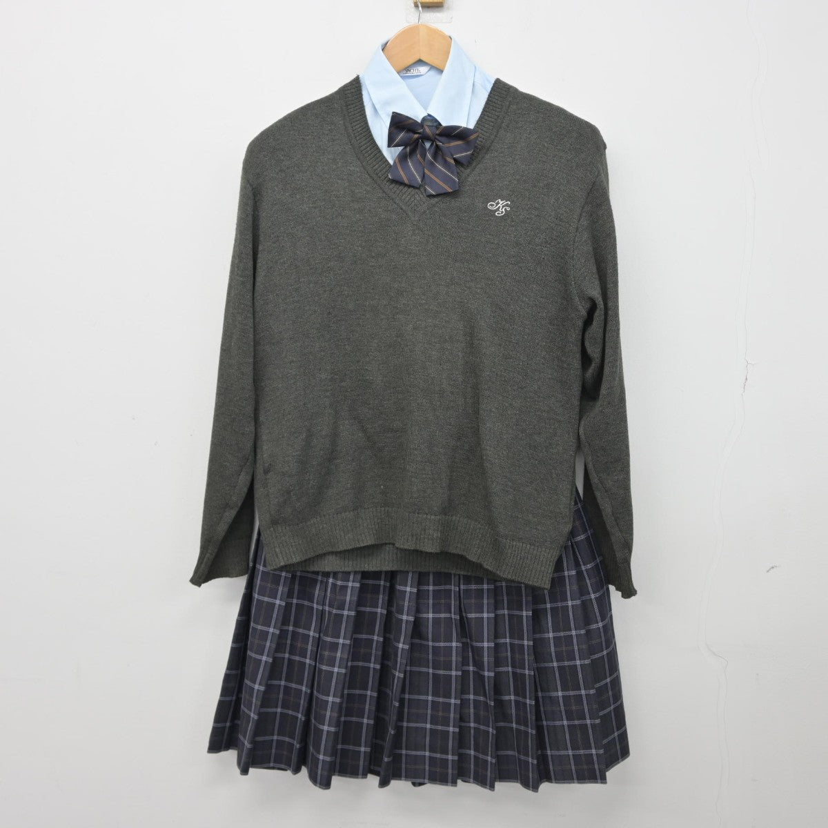 【中古】大阪府 北かわち皐が丘高等学校 女子制服 5点（ブレザー・ニット・シャツ・スカート）sf039277