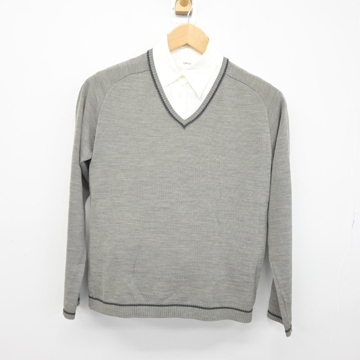 【中古】栃木県 青藍泰斗高等学校 女子制服 2点（ニット・シャツ）sf039364 中古制服通販パレイド