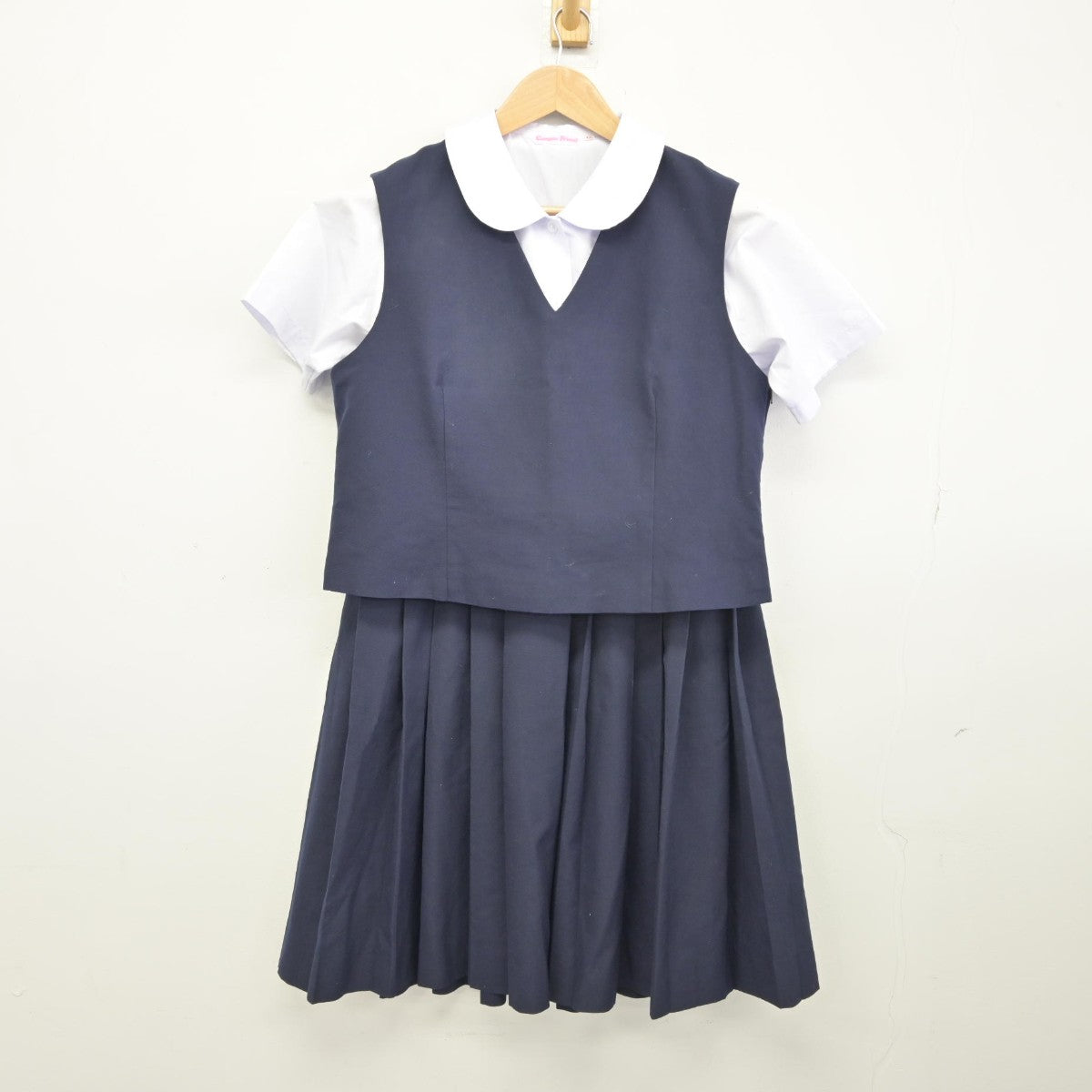 【中古】東京都 瑞江中学校 女子制服 3点（ベスト・シャツ・スカート）sf039404