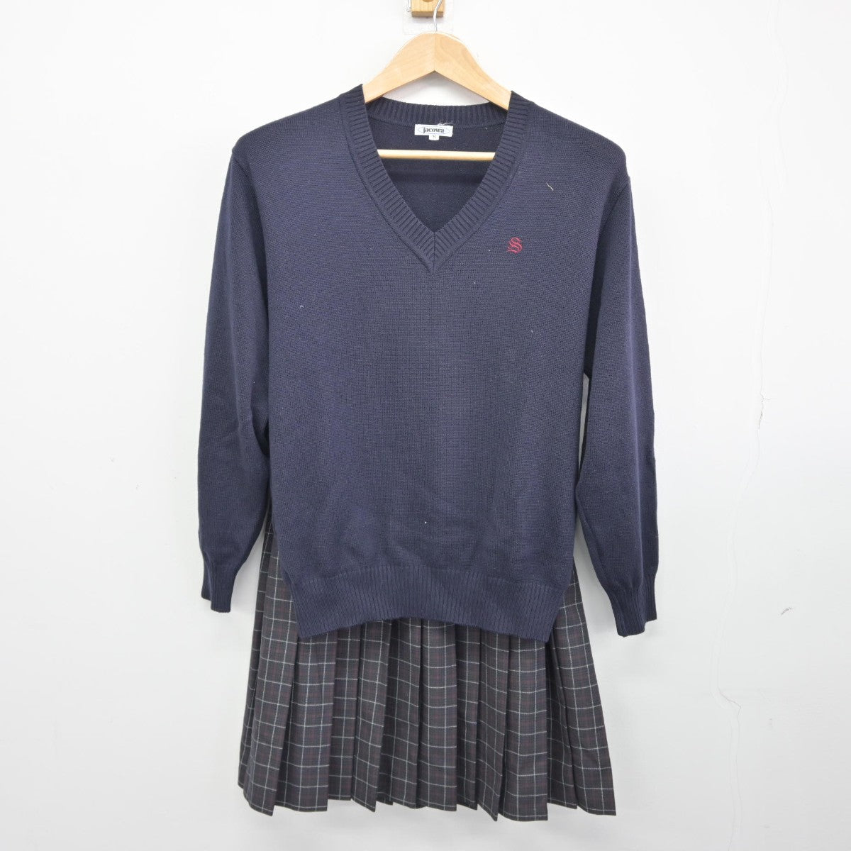 【中古】東京都 瀬田中学校 女子制服 4点（ブレザー・ニット・スカート）sf039415