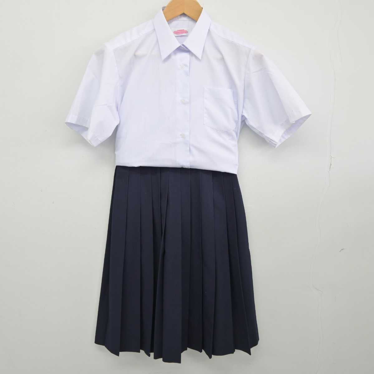 【中古】埼玉県 伊奈中学校 女子制服 2点（シャツ・スカート）sf039498