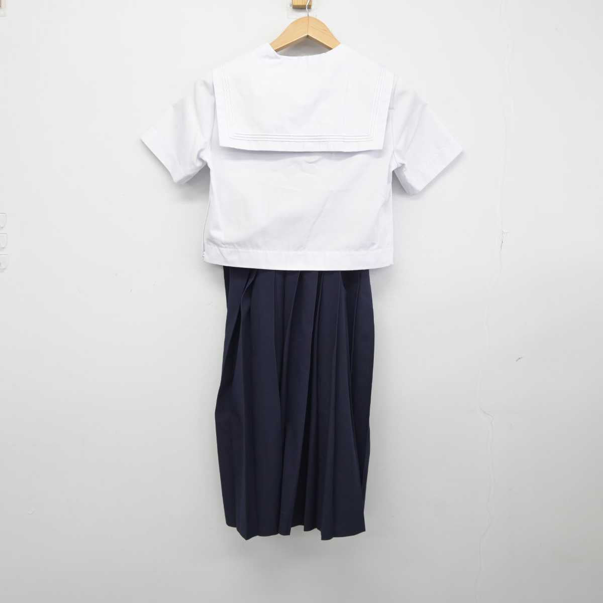 【中古】福岡県 大刀洗中学校 女子制服 3点（セーラー服・スカート）sf039522