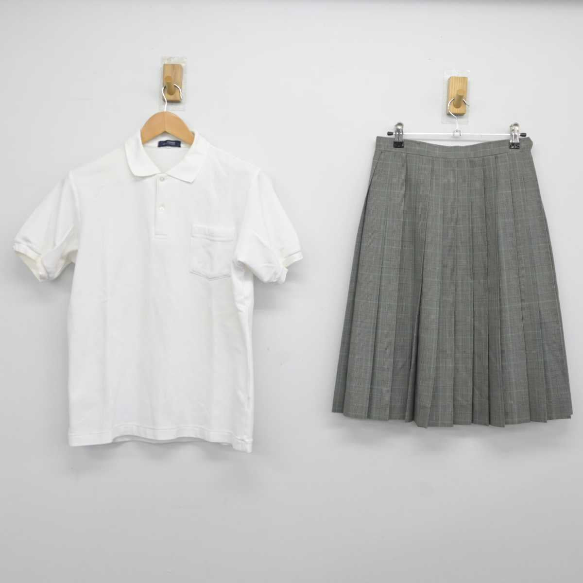 【中古】千葉県 新宿中学校 女子制服 2点（シャツ・スカート）sf039768