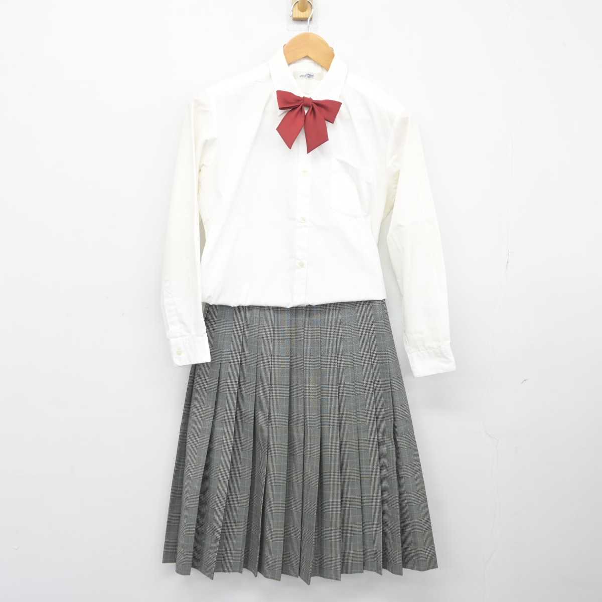 【中古】千葉県 新宿中学校 女子制服 5点（ブレザー・シャツ・スカート）sf039770